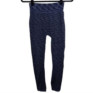 NWT C&K Women's Leggings 💙 One Size 🌟